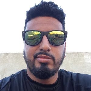 Meet your Posher, Jonathan